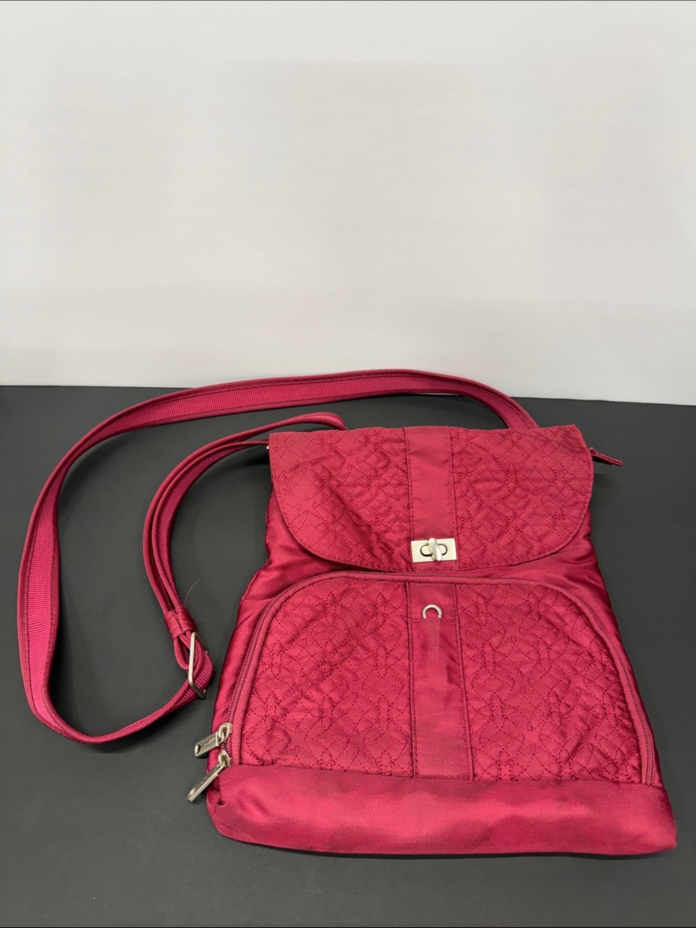 Travelon Quilted Crossbody Bag - Fuchsia